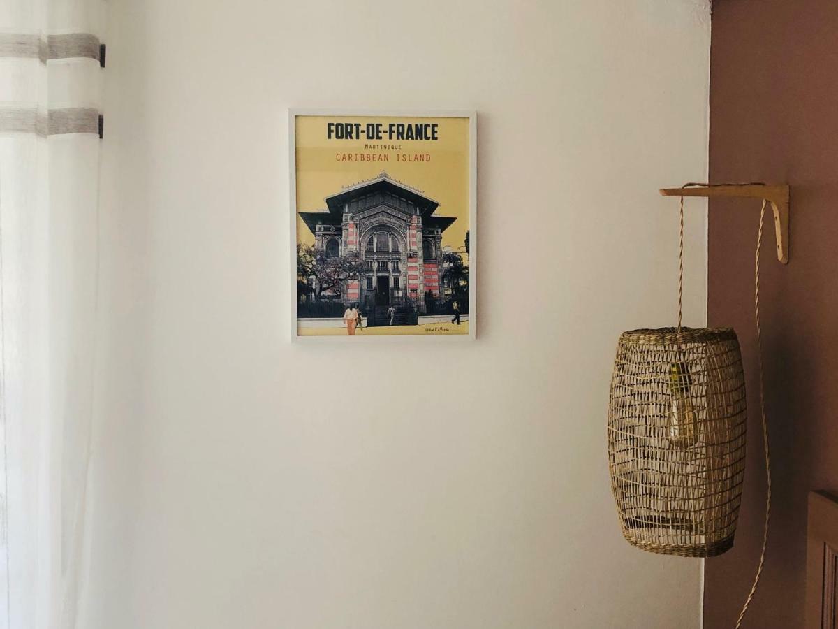 Hotel Pelican 舍尔谢 外观 照片