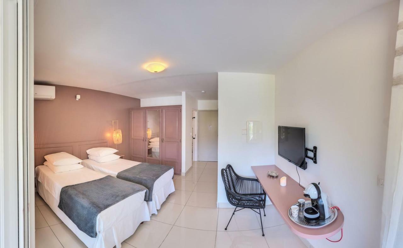 Hotel Pelican 舍尔谢 外观 照片